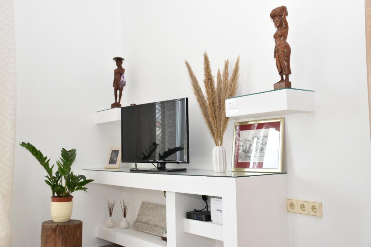 Apartments Piccolo Piaccere Ražanac Екстериор снимка